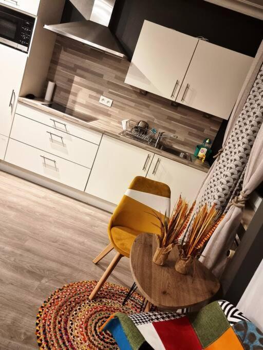Appartement Tres Proche Mediacite - Centre Ville Liege Luaran gambar